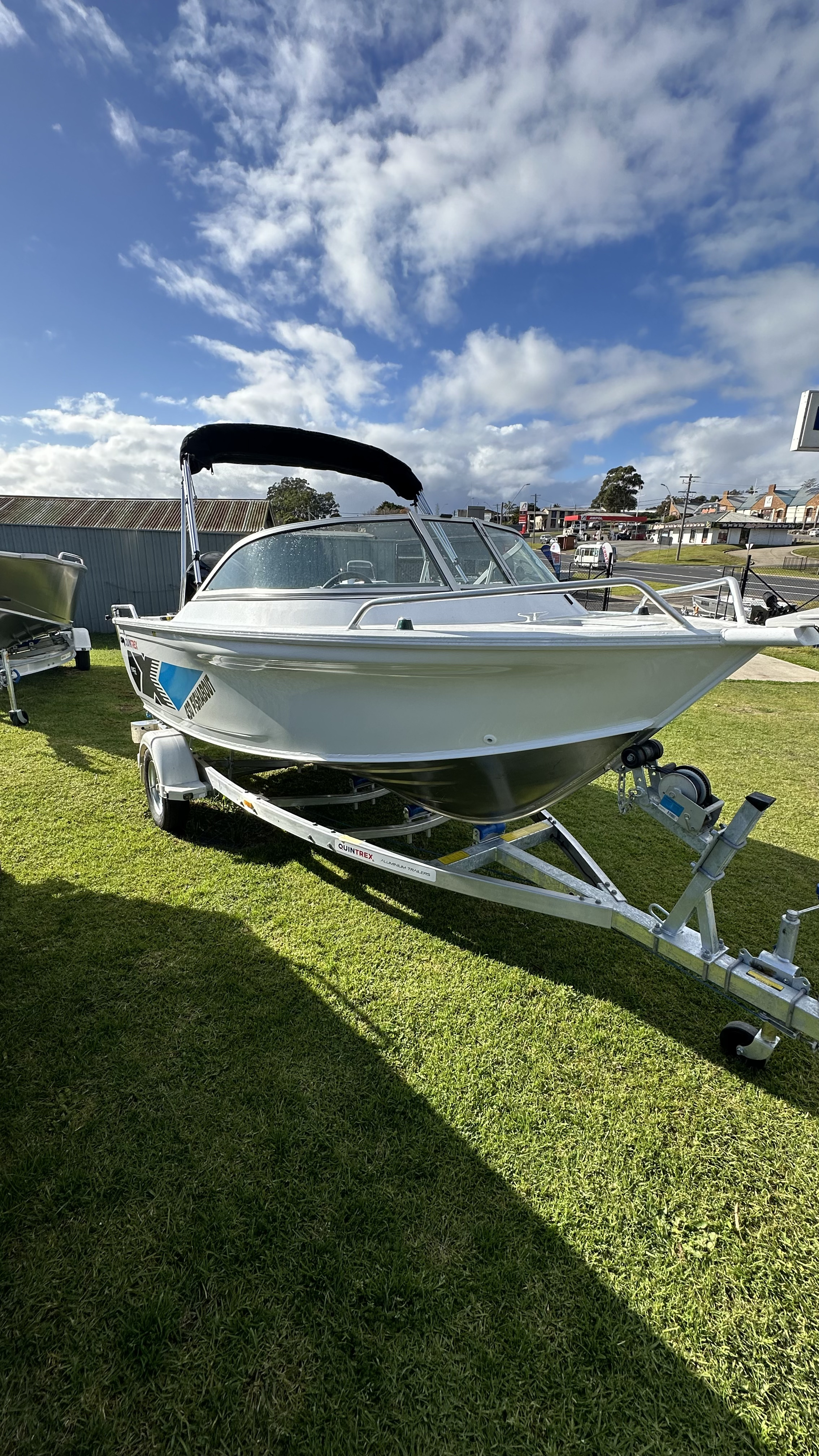 430 Fishabout